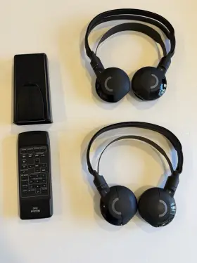 Acura 2006-mdx 2006 Mdx Dvd Remote Control And Headphones Entertainment System