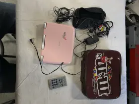 Pet702p Philips Pet702p/37 Mini Portable Dvd Player. Susan G Komen Has Power Cords 12v And 110v