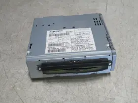 30732850 Volvo 04 05 06 07 08 S40 V50 Cd Player Radio Receiver